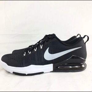 Men Nike soon train action shoes 9.5 black